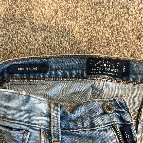 Lucky Brand Low Rise Brooke Flare Jeans - Picture 3 of 3